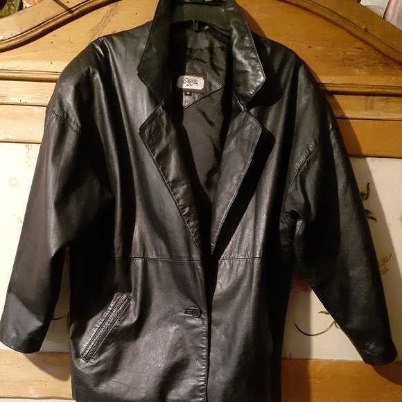 BLACK LEATHER JACKET - Picture 1 of 5